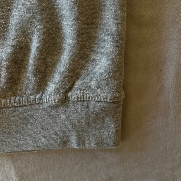 grey sweatshirt - Picture 3 of 4